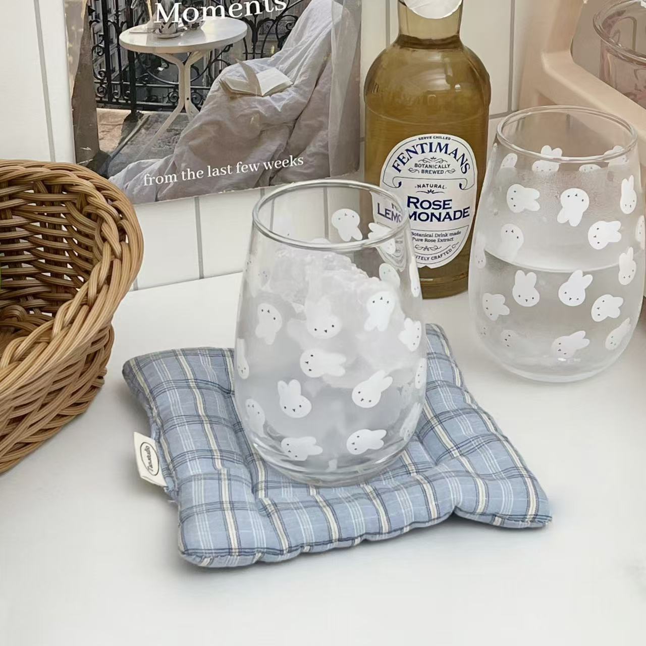 Lindo vaso de vidrio con estam - Coffee Tea & Jane reseña y precio
